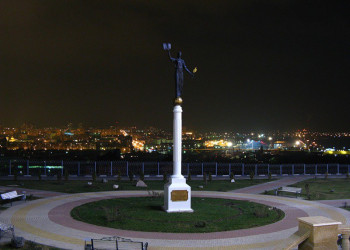 Памятник в Белгороде, Россия. Фото 3 – фотографии России