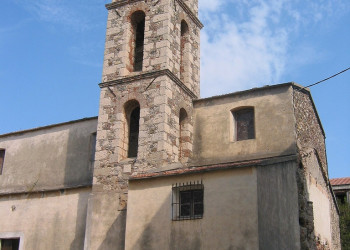 Церковь в Алериа, Франция – фотографии Франции