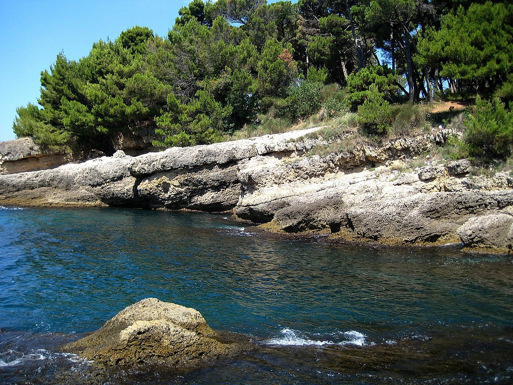 Скала в Ульцинь, Черногория. Фото 3 – фотографии Черногории