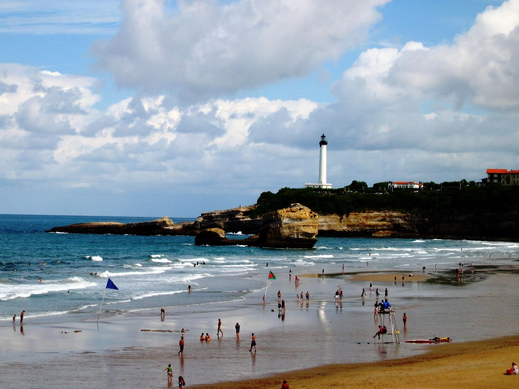 Море в Биаррице, Франция. Фото 11 – фотографии Франции