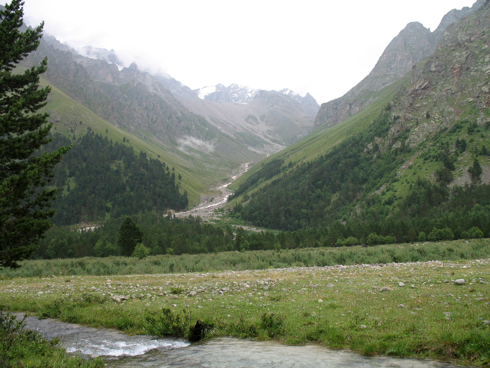 Ущелье Адыр-Су, Кабардино-Балкария, Россия. Фото 1 – фотографии России