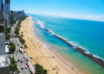 Протяжённый классный пляж Ресифи – фотографии Бразилии