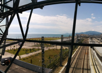 Вокзал Адлера, вид с третьего этажа – фотографии России