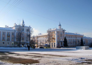 В центре Белорецке. Фото 1 – фотографии России