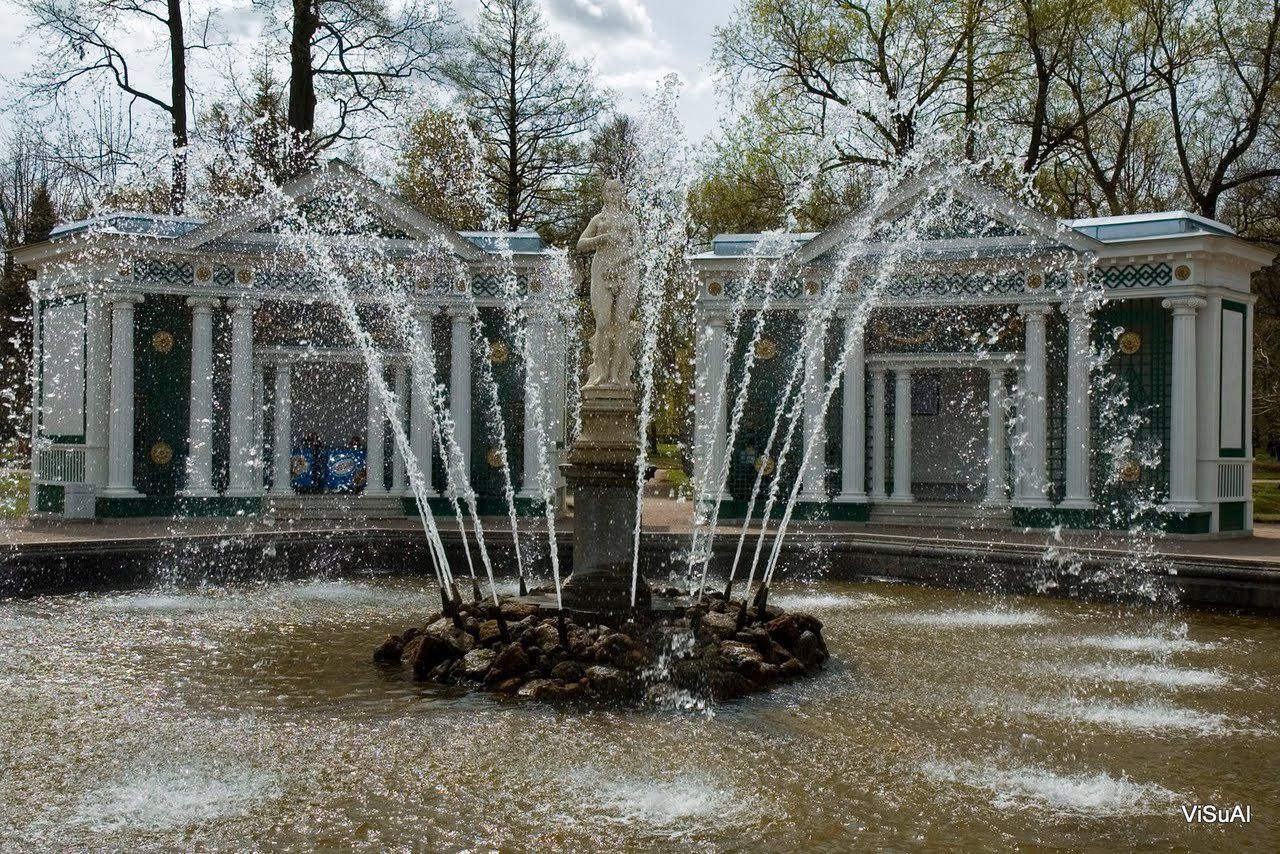 Фонтан в Петергофе, Россия. Фото 11 – фотографии России