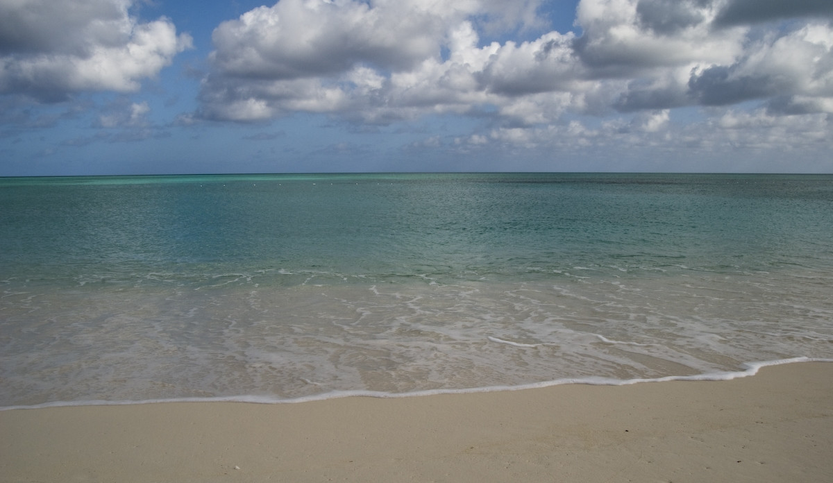 Море на острове Сан-Сальвадор, Багамские острова. Фото 1 – фотографии Багамских островов