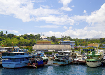 Порт в городе Хониара (Honiara) – фотографии Соломоновых Островов