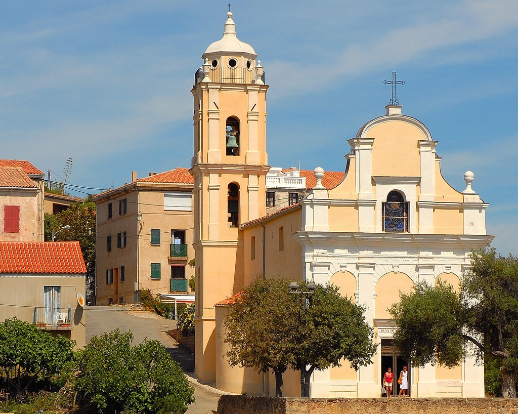 Церкви в Каржезе, Франция. Фото 1 – фотографии Франции