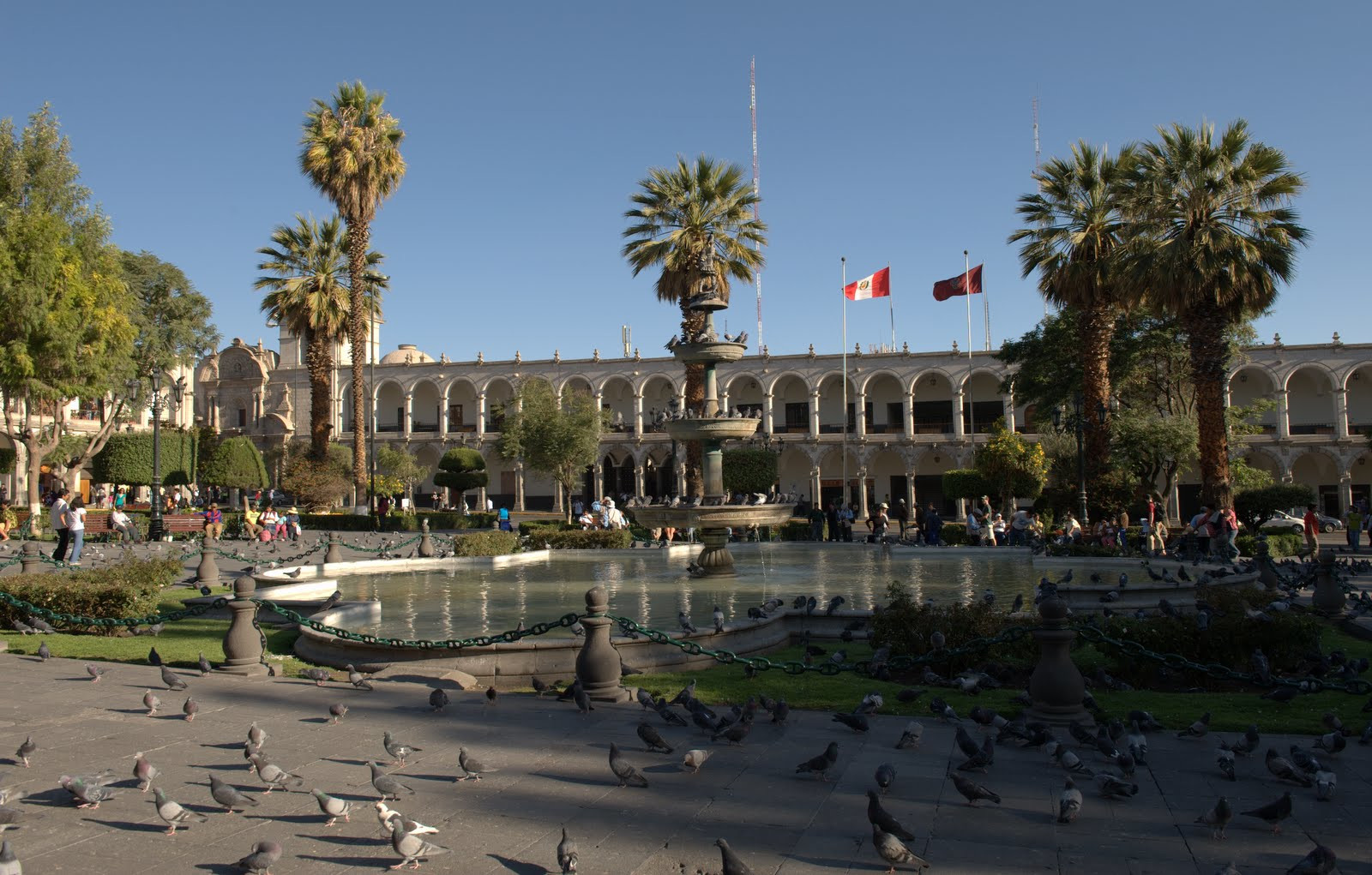 Пласа-де-Армас в городе Арекипа – фотографии Перу