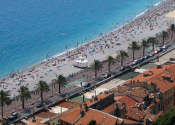 Пляж в Ницце, Франция. Фото 1 – фотографии Франции