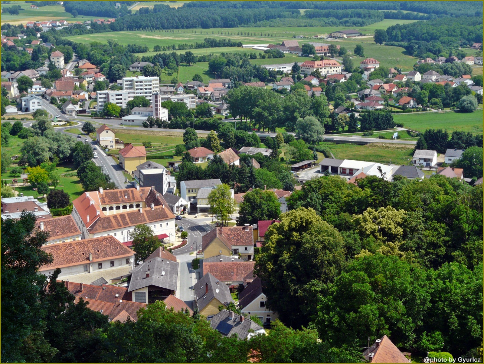 Гюсcинг (Güssing) – небольшой город на юго-востоке Австрии – фотографии Австрии