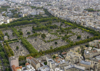 Неординарное кладбище Пер-Лашез, Париж, Франция – фотографии Франции