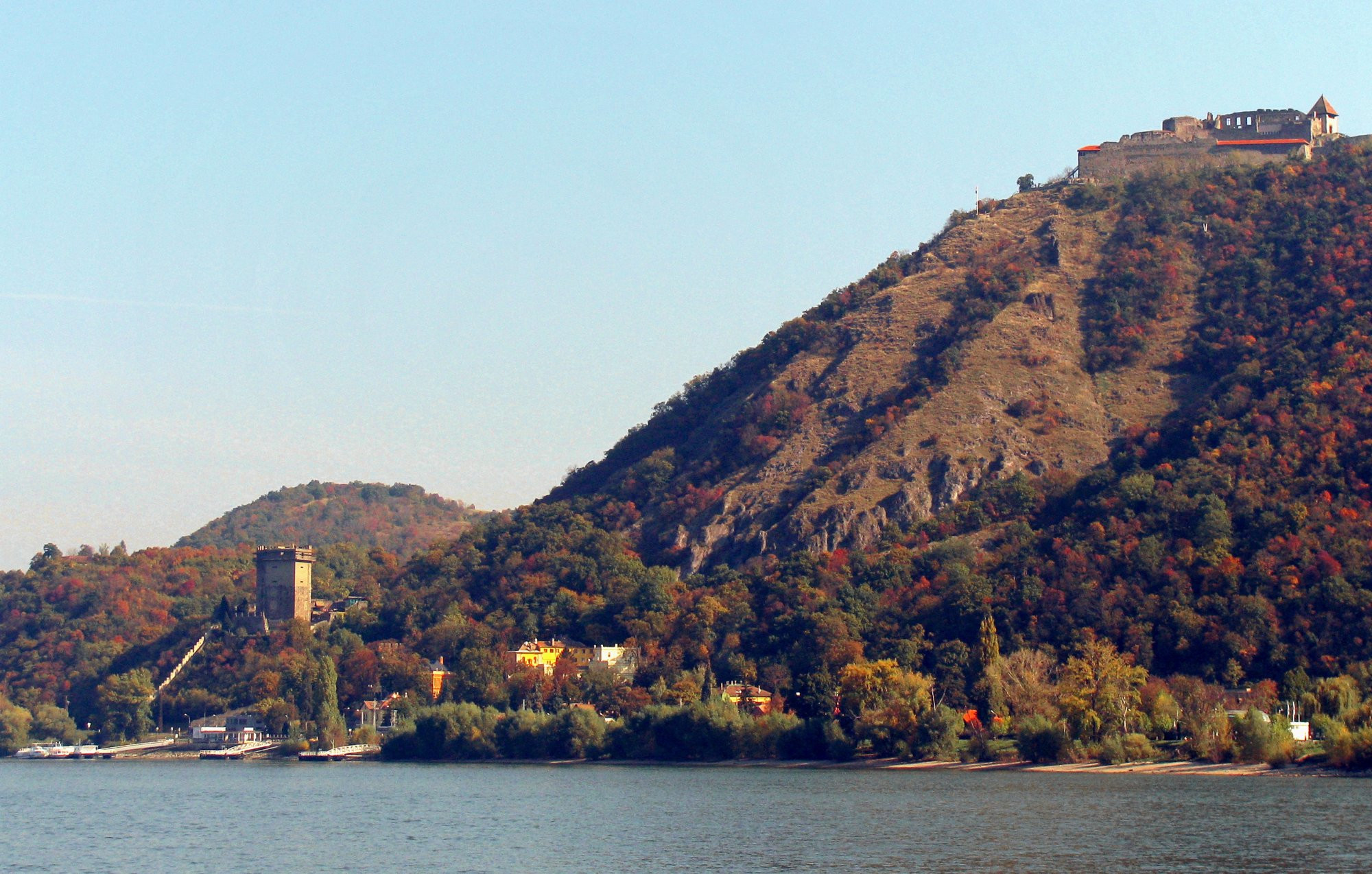 Башня Соломона и Вишеградская крепость (наверху) – фотографии Венгрии