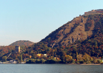 Башня Соломона и Вишеградская крепость (наверху) – фотографии Венгрии