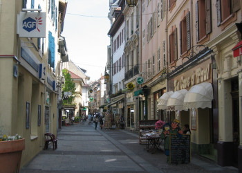 Улица в Эвиан-ле-Бен, Франция. Фото 3 – фотографии Франции