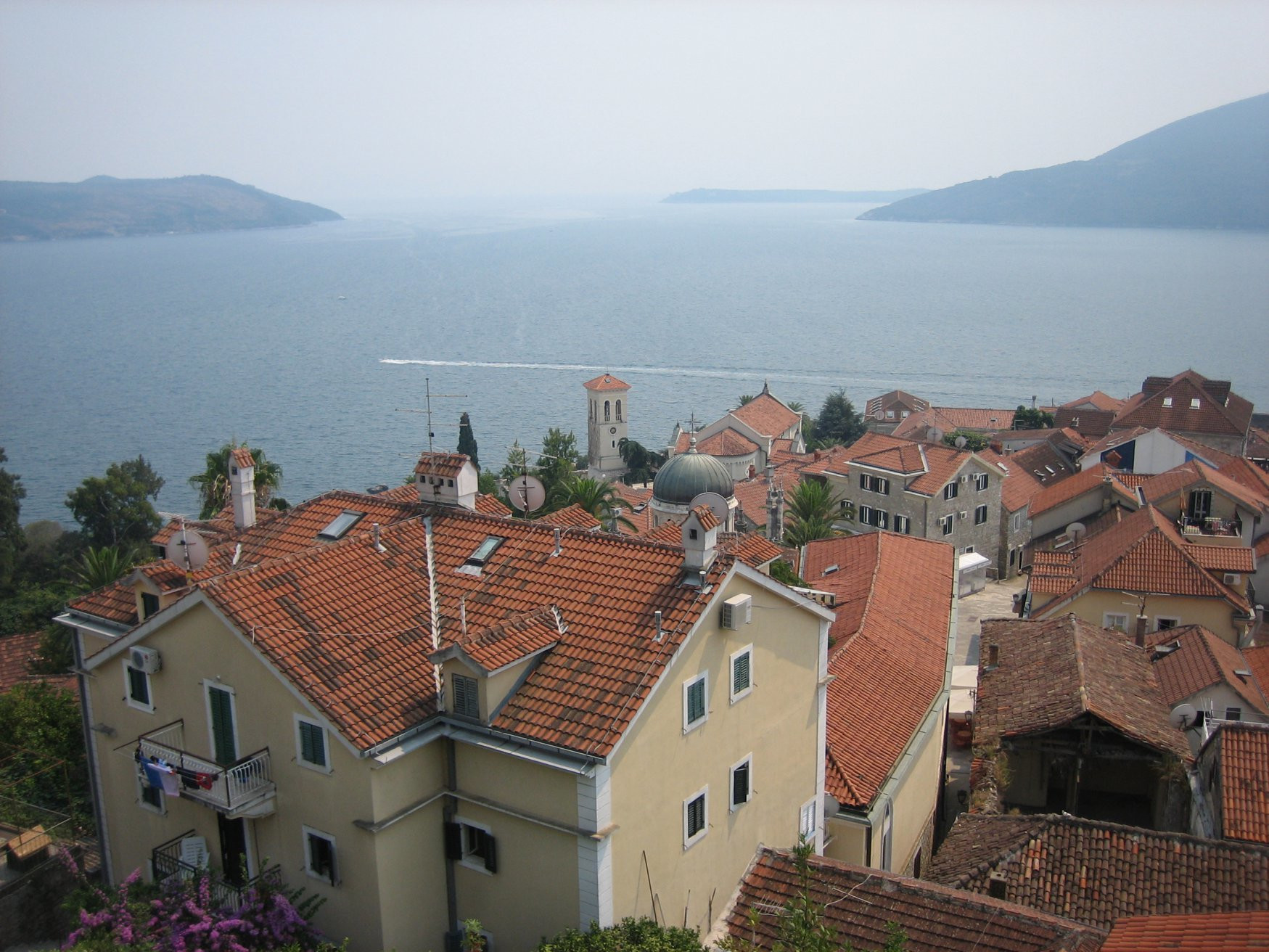 Дома в Херцег-Нови, Черногория. Фото 26 – фотографии Черногории