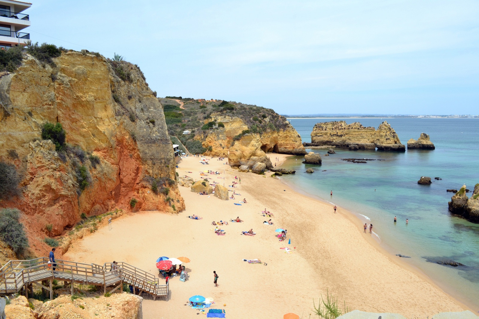 Пляж в Алгарве  – фотографии Португалии