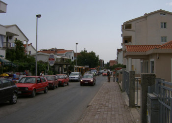 Улица в Будва, Черногория. Фото 19 – фотографии Черногории