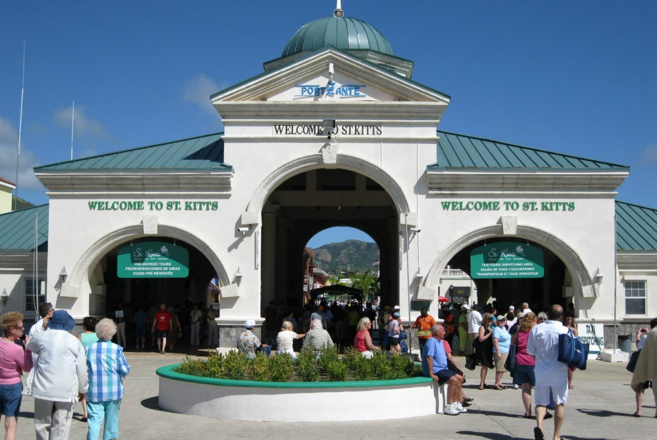 Бастер, Сен Китс остров, Сент-Китс и Невис, фото № 71550 – фотографии Сент-Китс и Невис