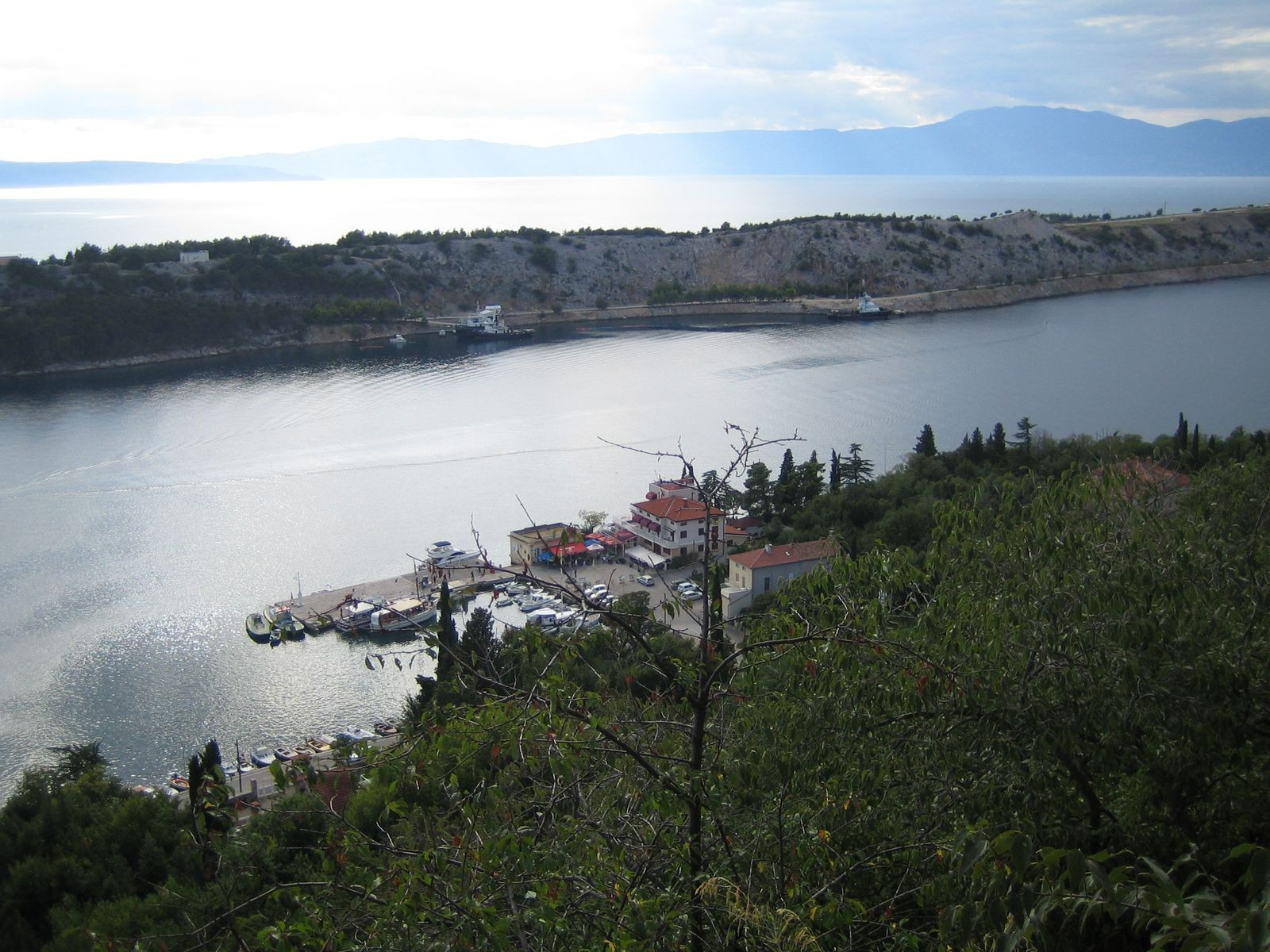 Берега в Омишале, Хорватия. Фото 2 – фотографии Хорватии