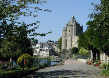 Дома в Жослене, Франция. Фото 2 – фотографии Франции