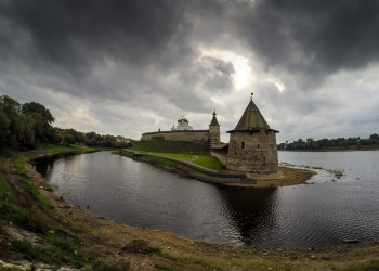 Псковский Кром, Псков (Pskov). Фото 5 – фотографии России