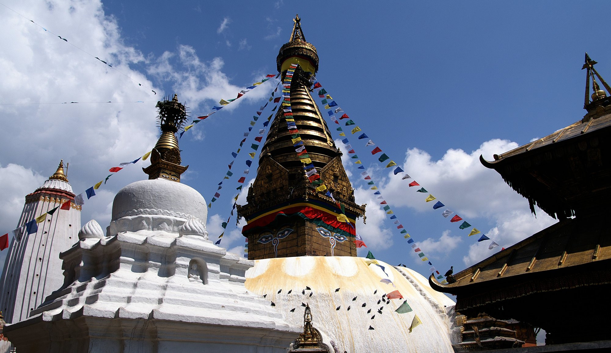 Сваямбунатх (Swayambhunath) или Обезьяний храм – фотографии Непала