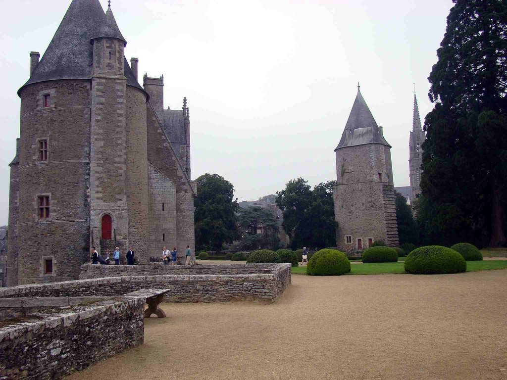 Достопримечательность в Жослене, Франция. Фото 1 – фотографии Франции