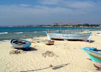 Лодки на пляже, Северный Тунис. Фото 20 – фотографии Туниса