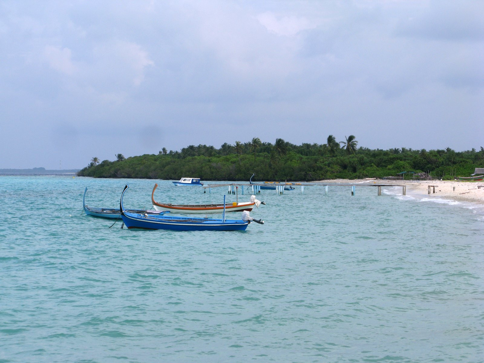 Лодки в Шавияни Атолл, Мальдивы – фотографии Мальдивских островов