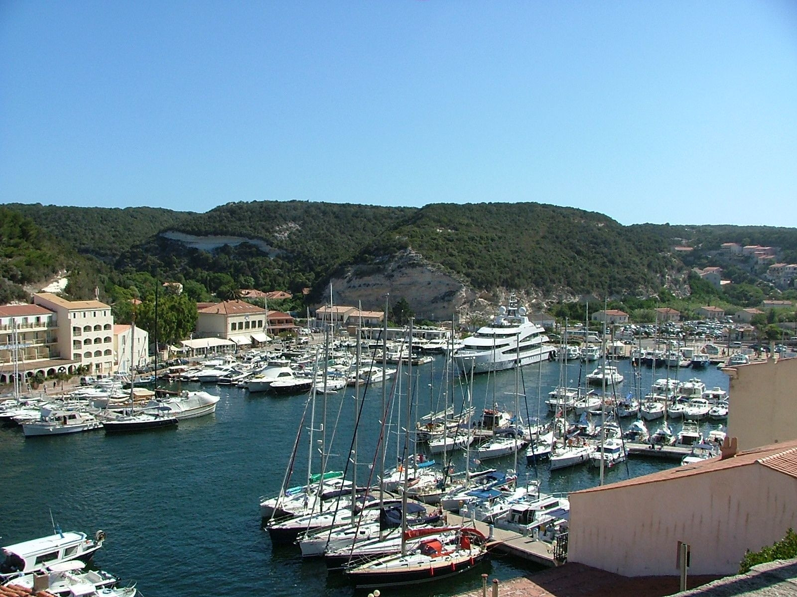 Яхты и катера в Бонифачо, Франция. Фото 2 – фотографии Франции