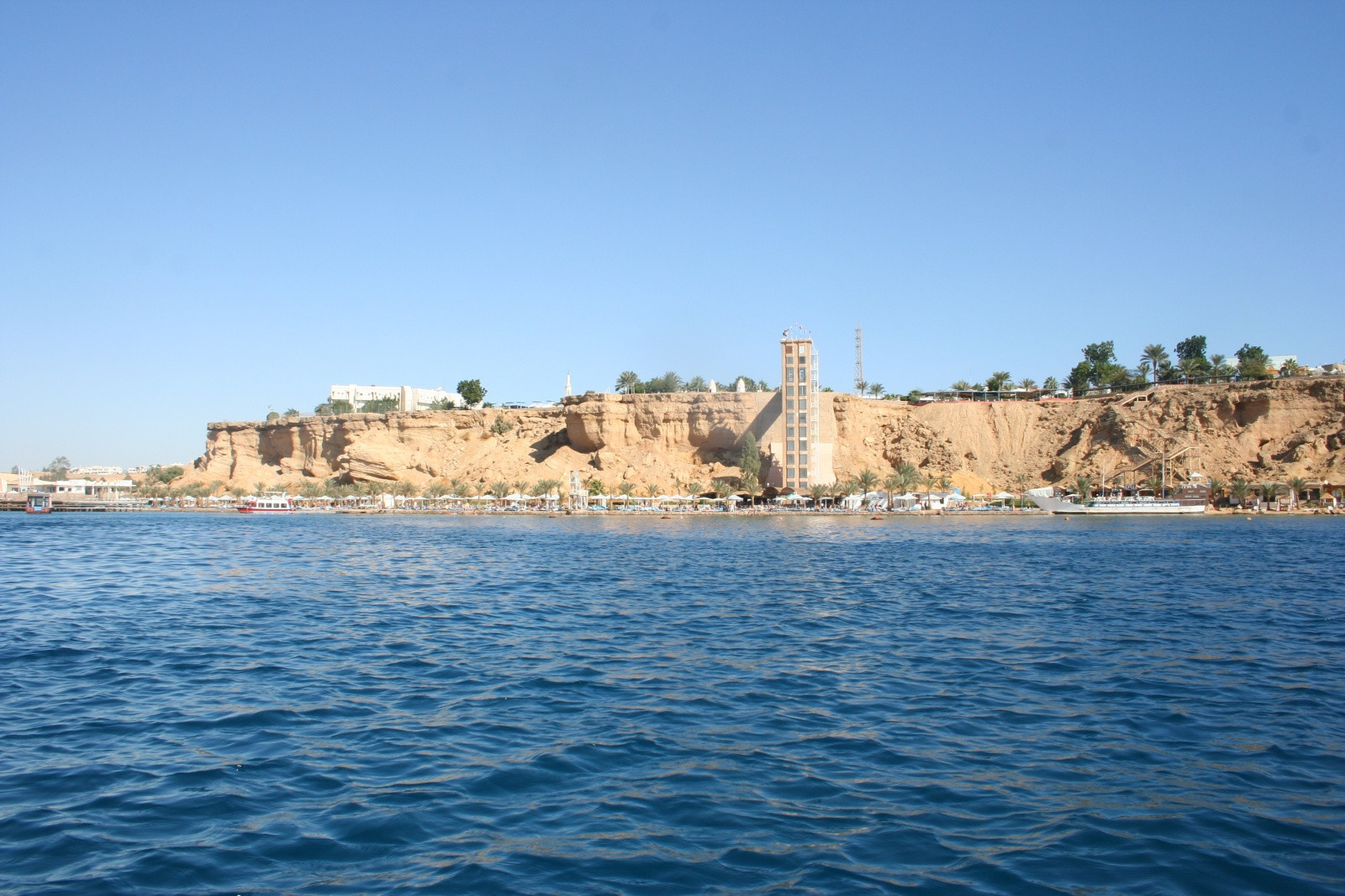 Вид на пляж отеля Beach Albatros Sharm – фотографии Египта