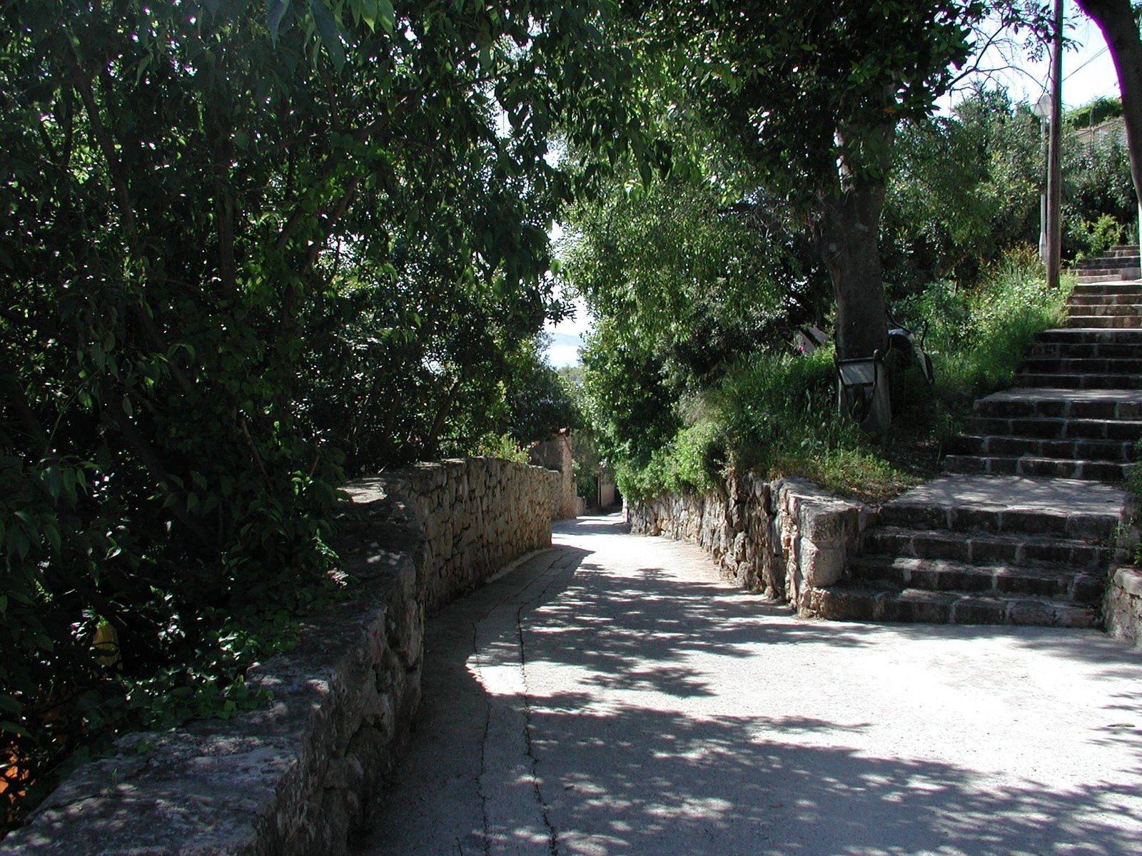 Улица на острове Колочеп, Хорватия – фотографии Хорватии