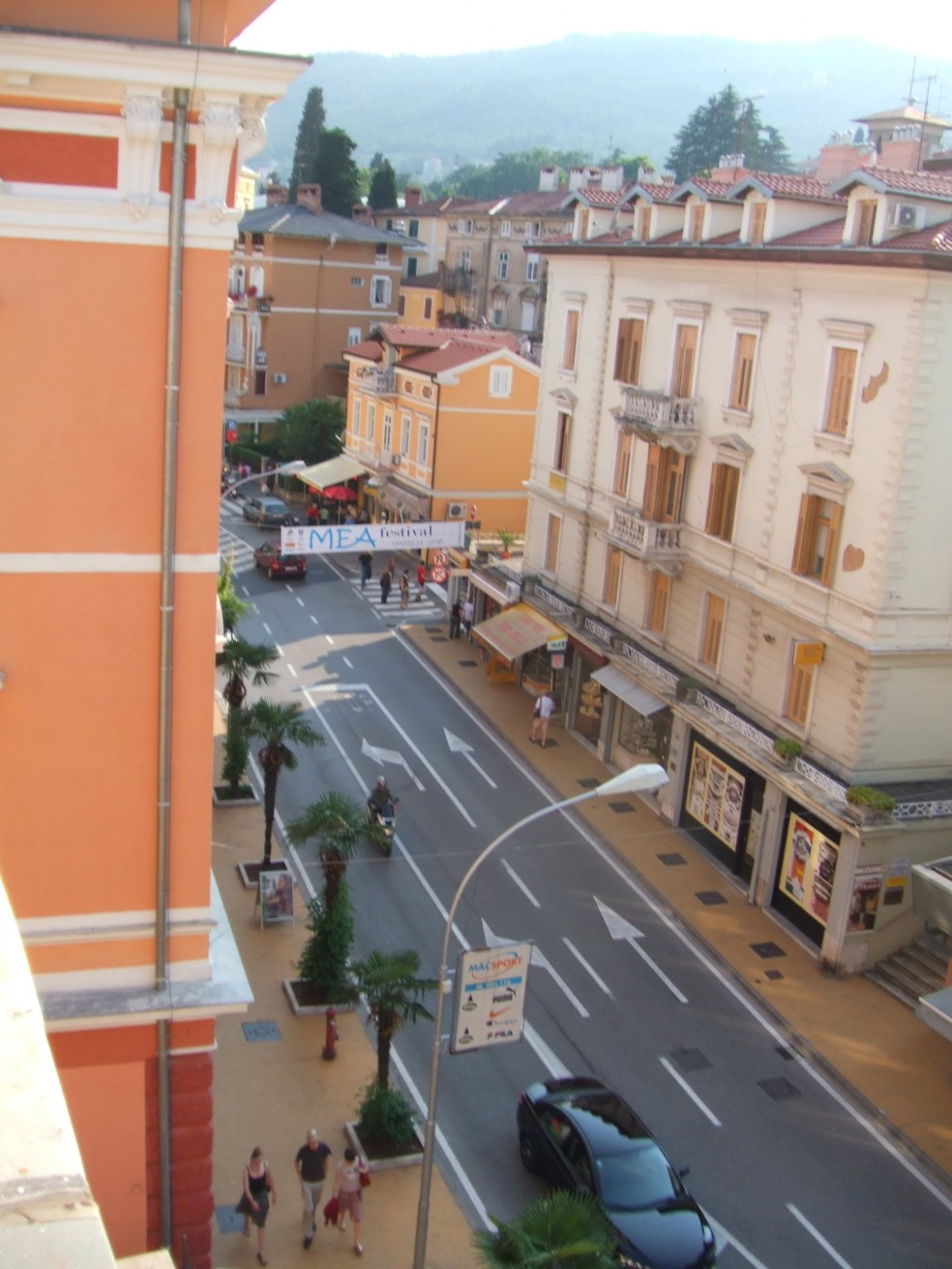 Улица в Опатии, Хорватия. Фото 1 – фотографии Хорватии