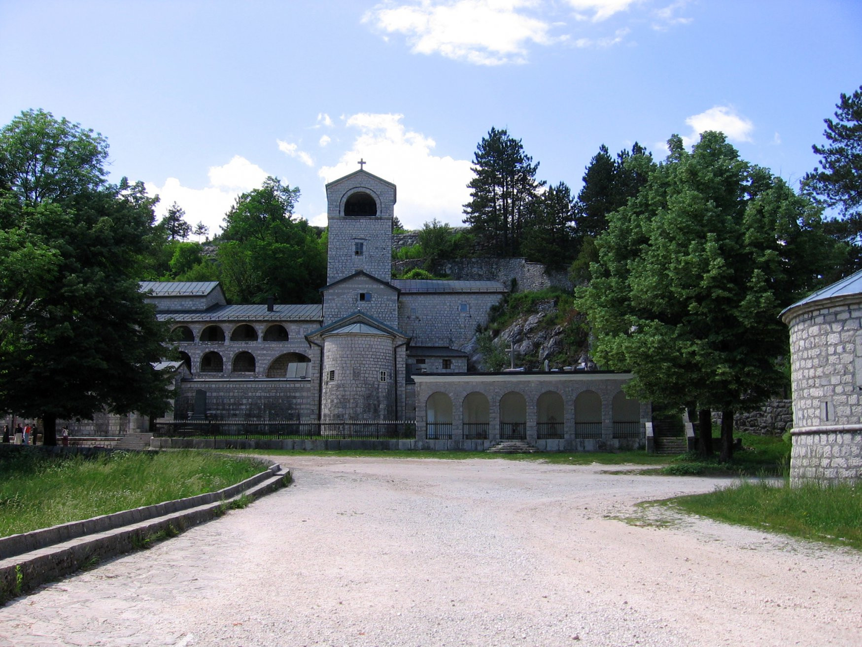 Монастырь в Цетине, Черногория. Фото 3 – фотографии Черногории