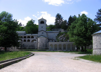 Монастырь в Цетине, Черногория. Фото 3 – фотографии Черногории