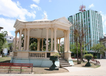 Сквер в Санта-Клара, Куба. Фото 2 – фотографии Кубы