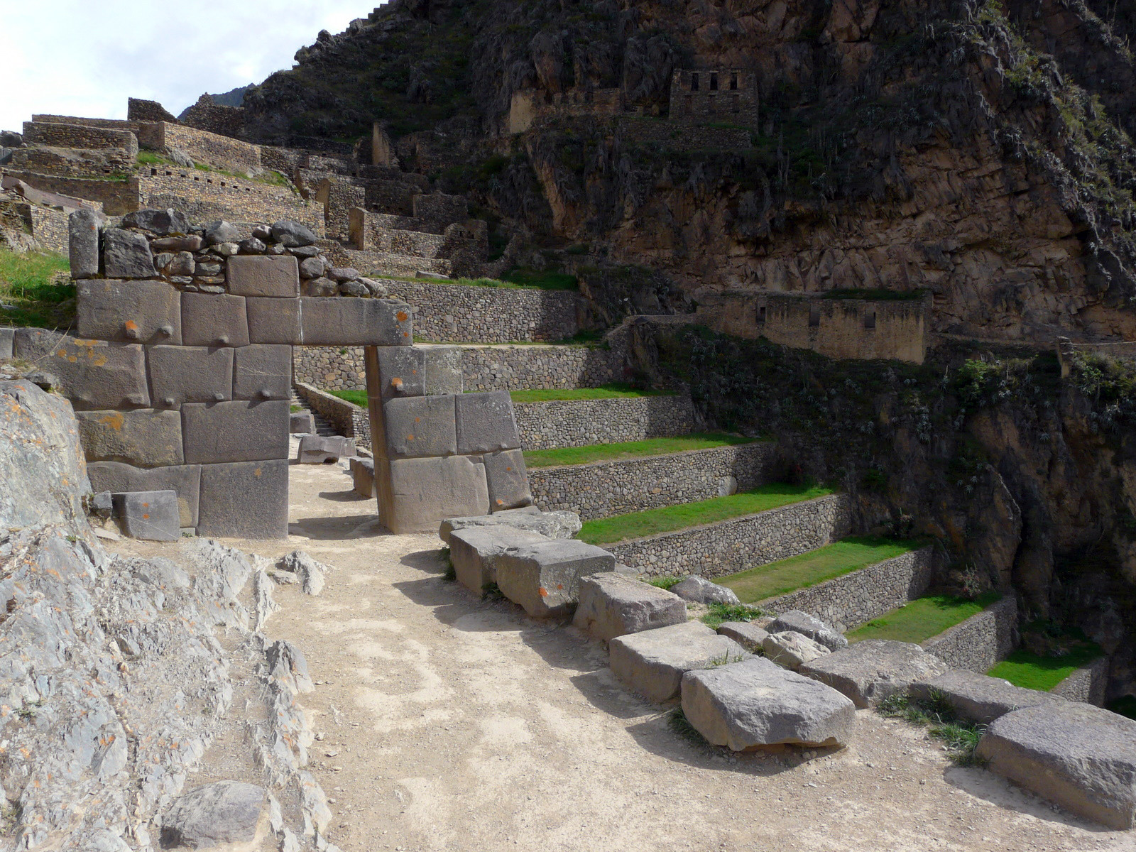 Ольянтайта́мбо (Ullantaytampu) – фотографии Перу