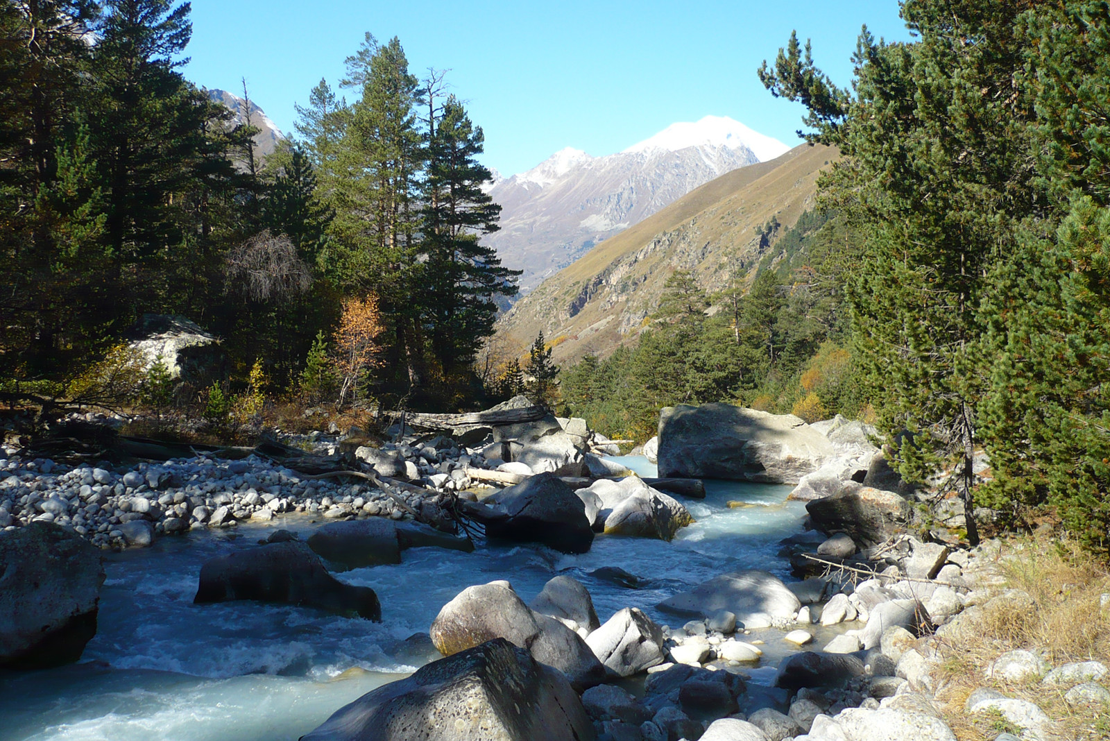 Адыл-Су, Кабардино-Балкария, Россия. Фото 1 – фотографии России