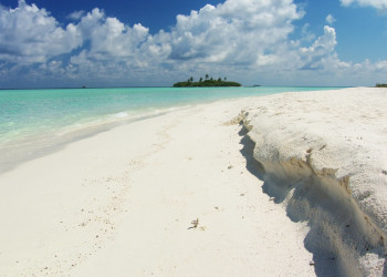Пляж в Ари Атолле, Мальдивы. Фото 1 – фотографии Мальдивских островов