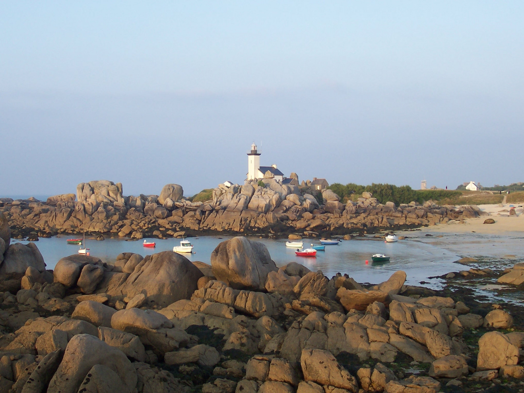 Бухта в Бриньогане, Франция – фотографии Франции