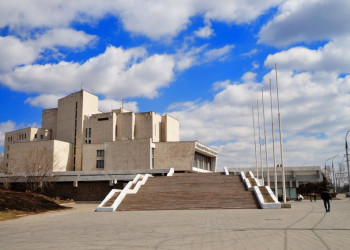 Музыкальный театр в Иркутске, Россия – фотографии России