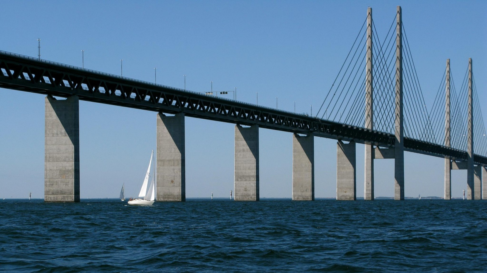 Эресуннский мост-тоннель между Данией и Швецией – фотографии