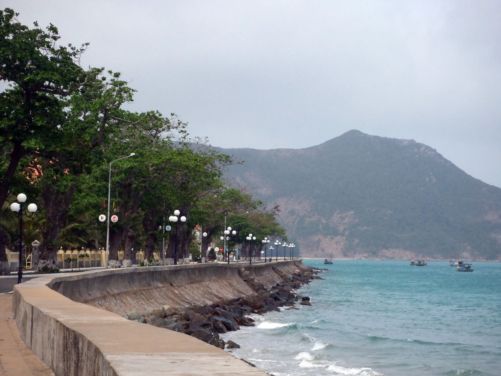 Набережная на главном острове Коншон – фотографии Вьетнама