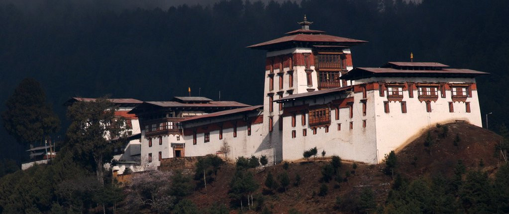 Джакар-дзонг (Jakar Dzong) – фотографии Бутана