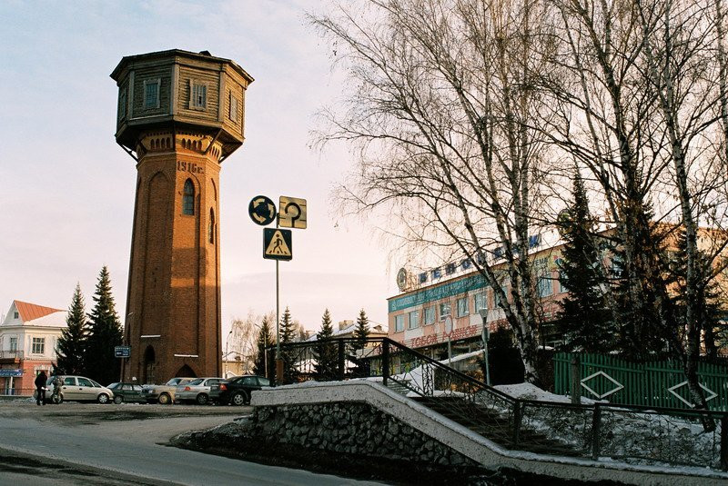 Пожарная башня в городе Белорецк в Башкортостане. Фото 1 – фотографии России