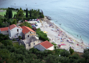 Пляж в Плат, Хорватия – фотографии Хорватии