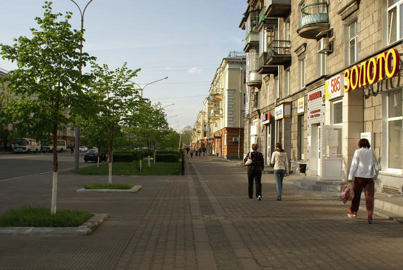 Улица в Новокузнецке, Россия. Фото 1 – фотографии России