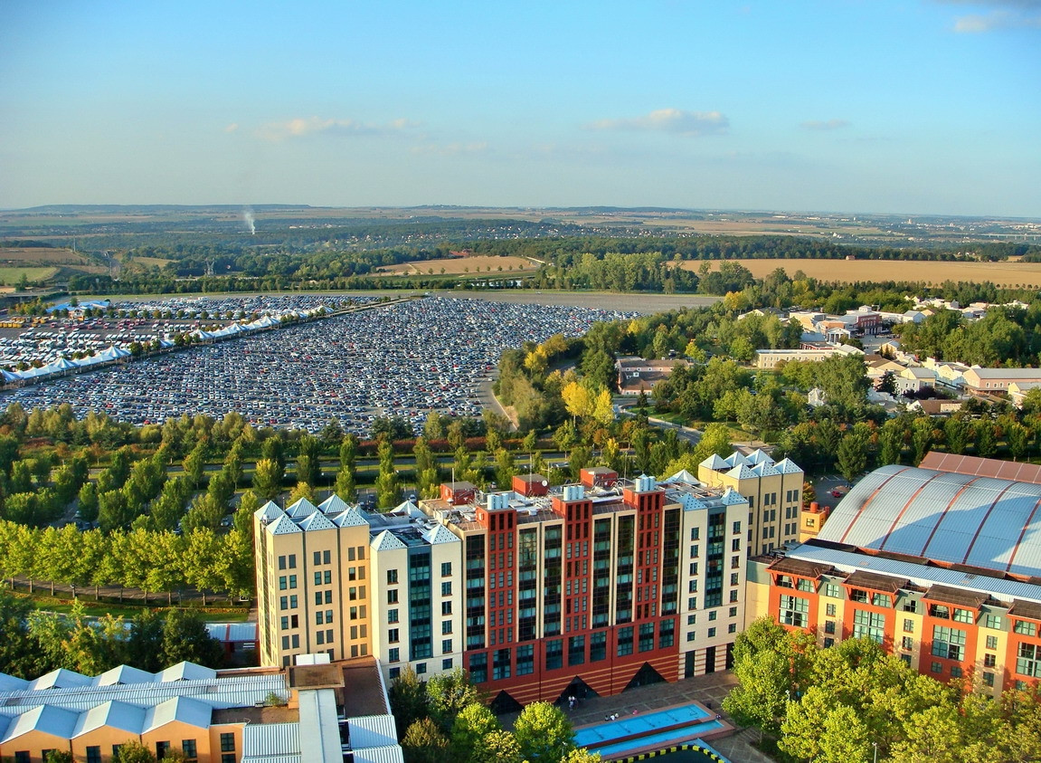 Панорамный вид в Диснейленде, Франция – фотографии Франции