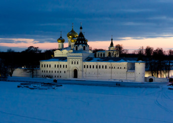 Ипатьевский монастырь в Костроме – фотографии России
